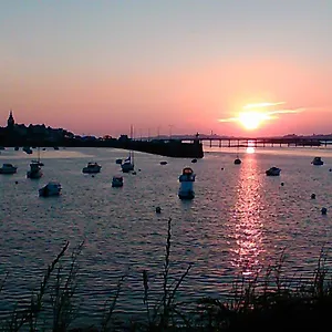 bellevue-roscoff.inbrittany.com/